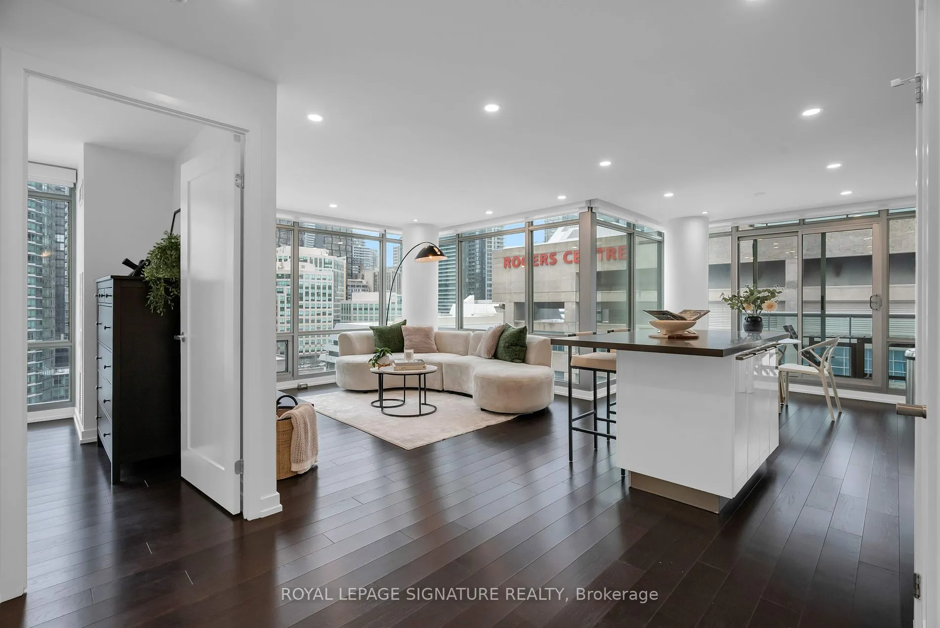 81 Navy Wharf Crt, #1212