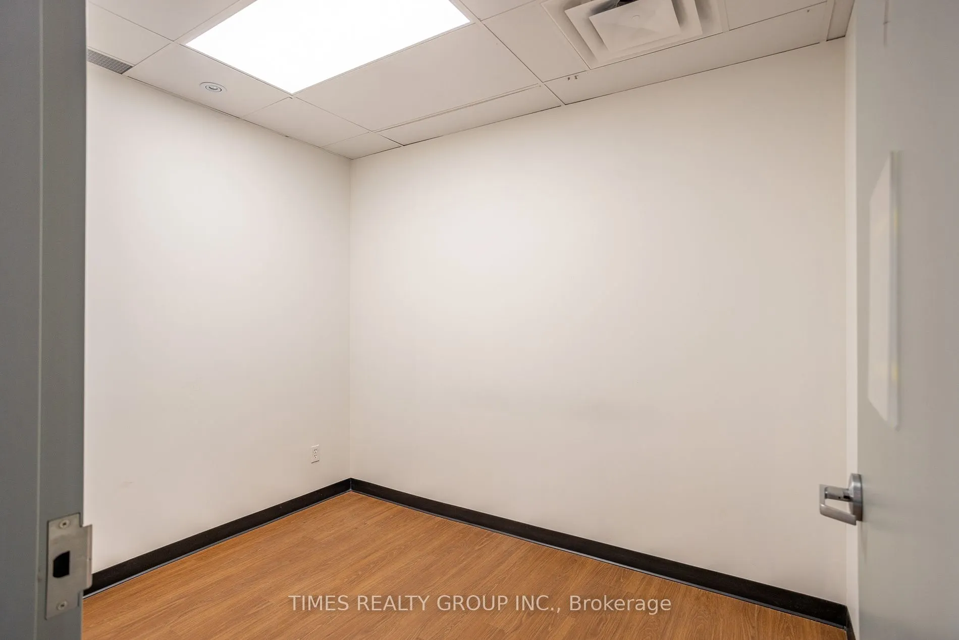 801 Eglinton Avenue W, #300
