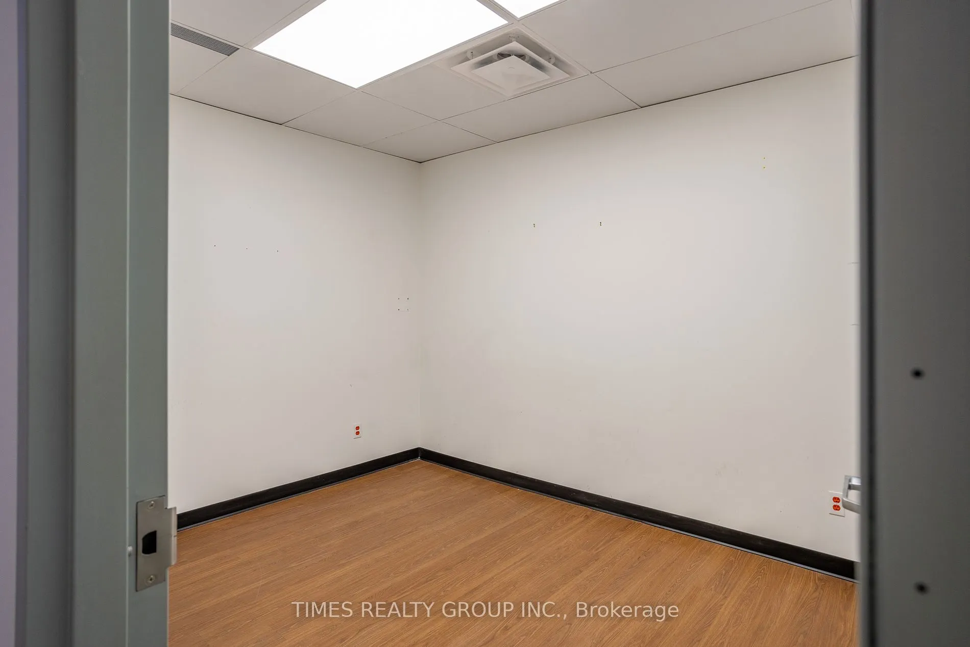 801 Eglinton Avenue W, #300