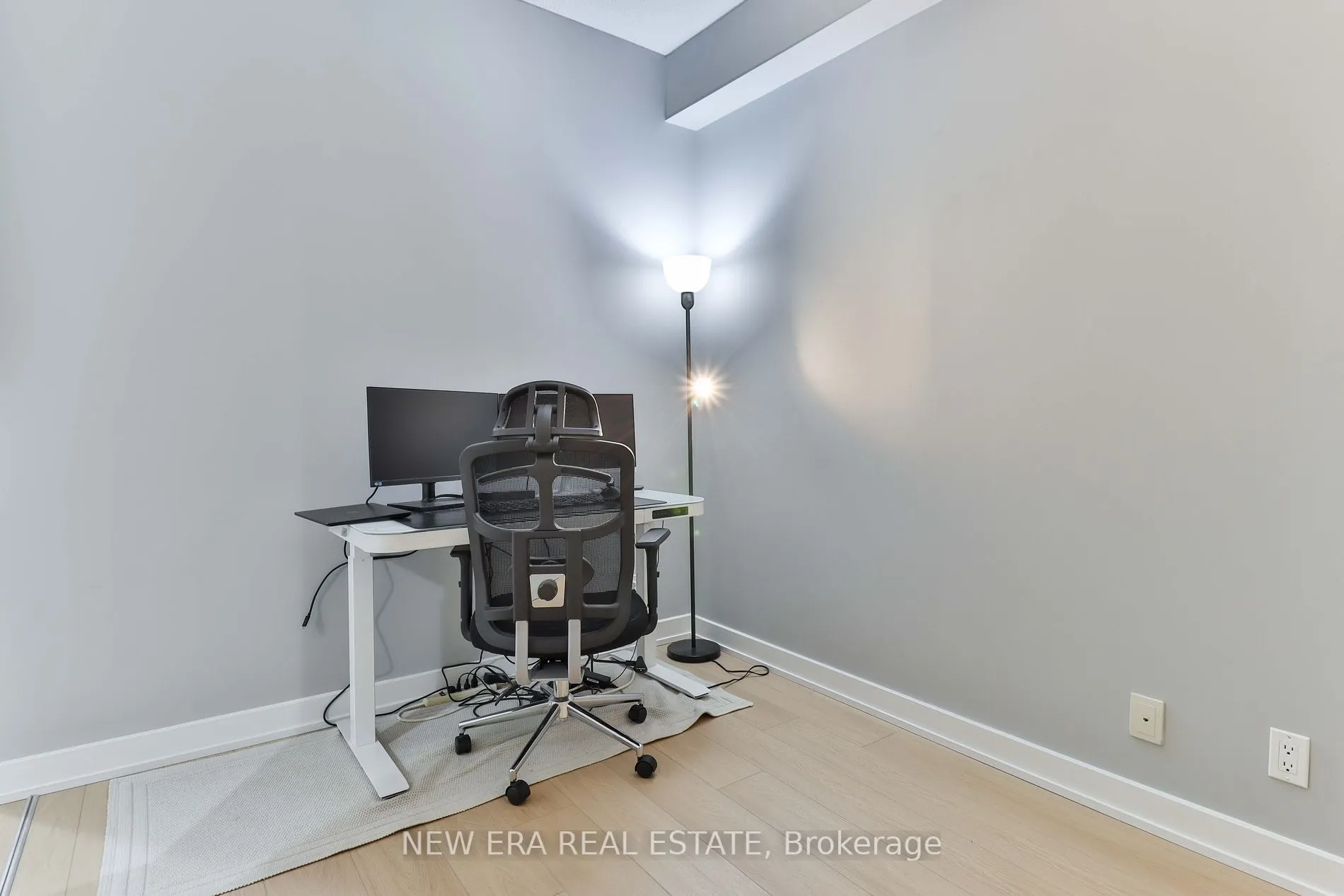 21 Nelson St, #922