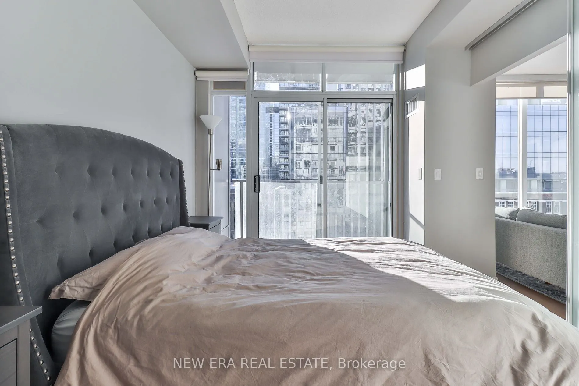 21 Nelson St, #922