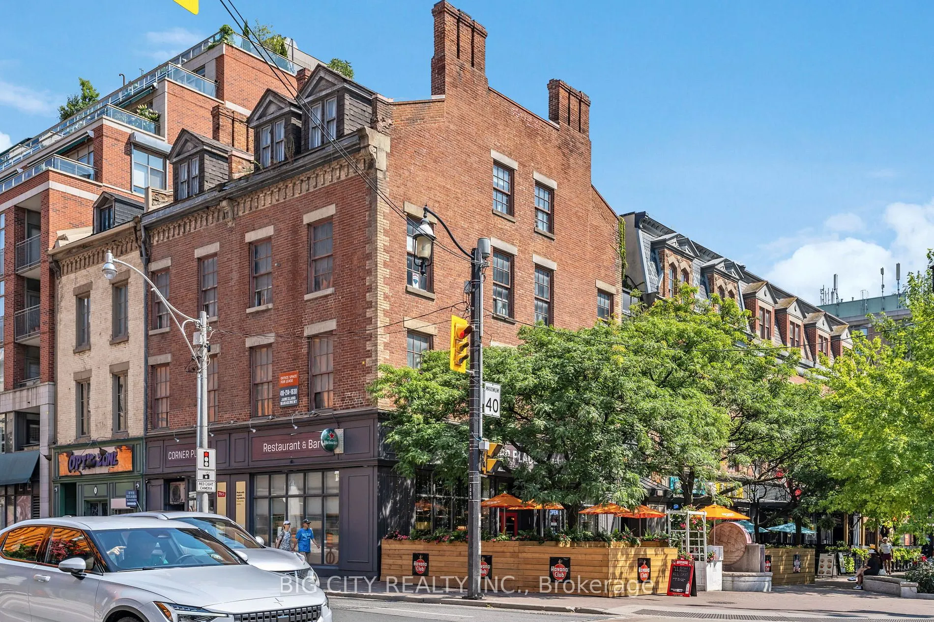 100 Front Street E, #200