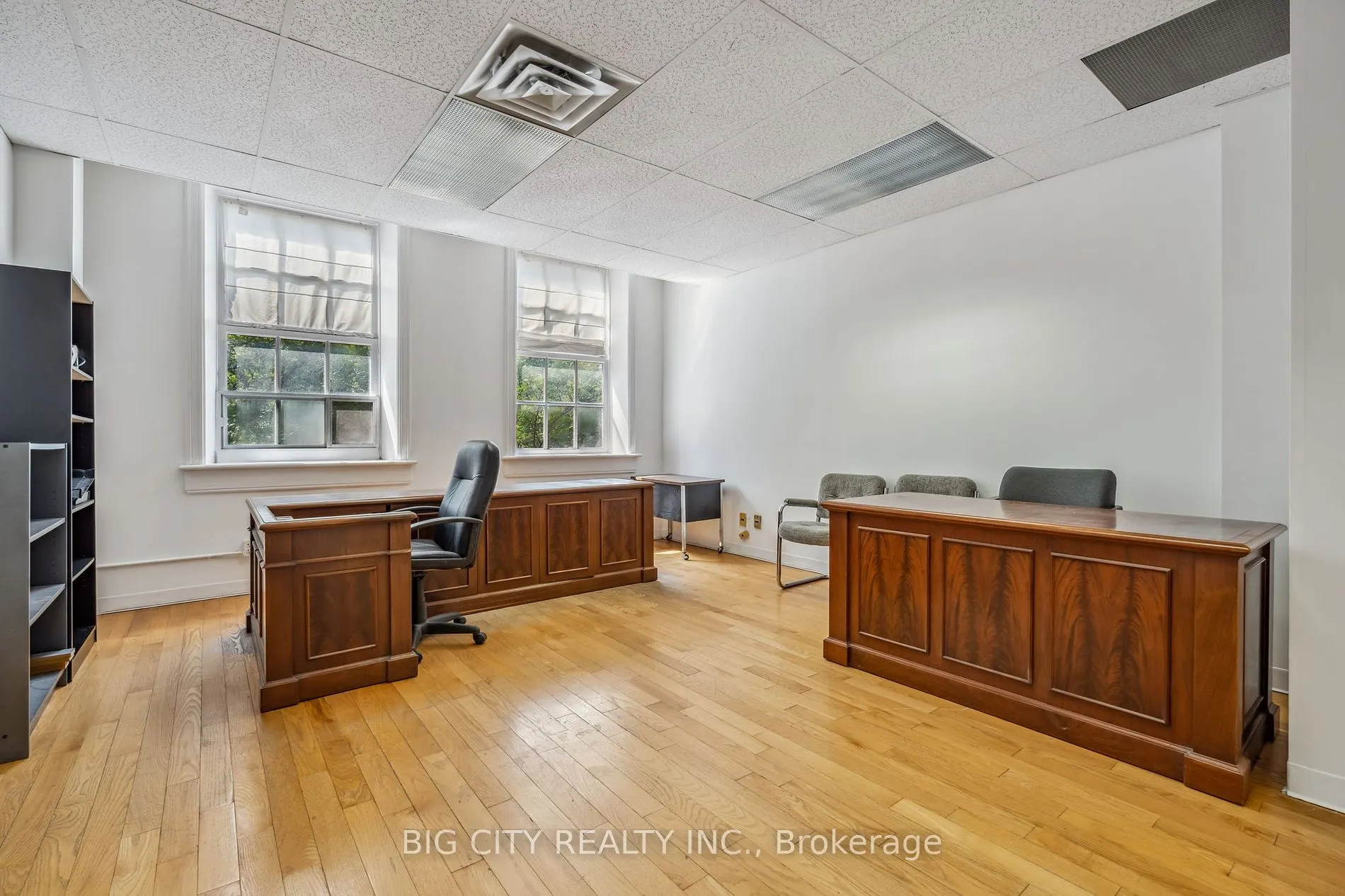 100 Front Street E, #200