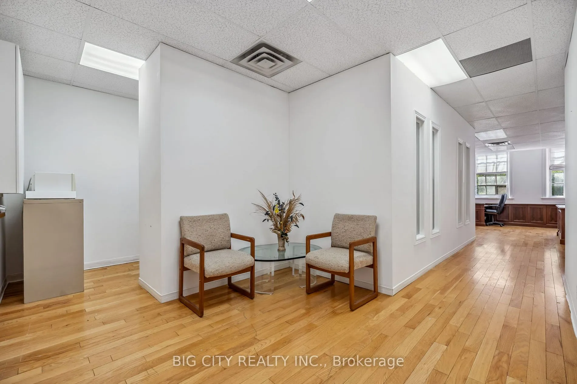 100 Front Street E, #200