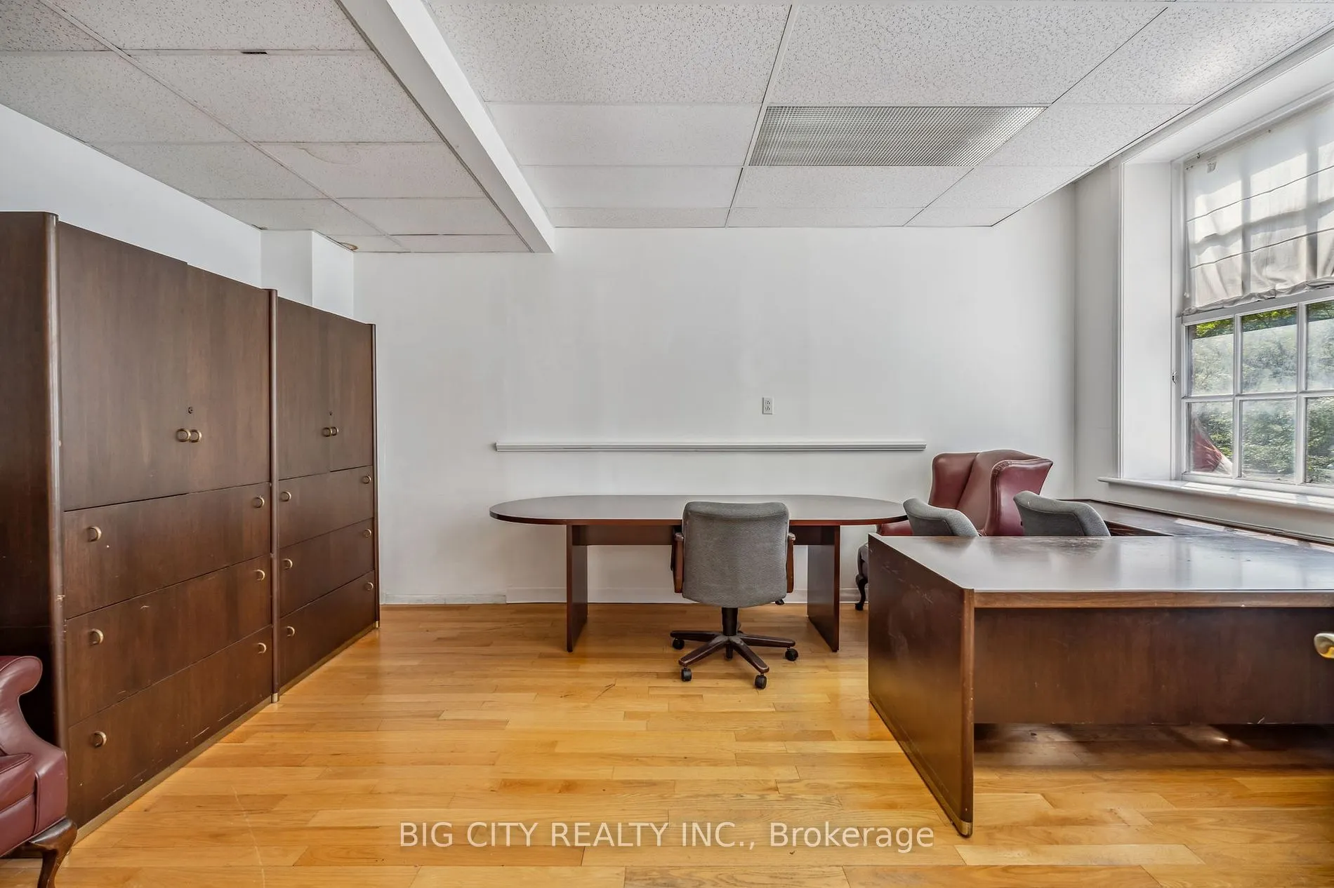 100 Front Street E, #200