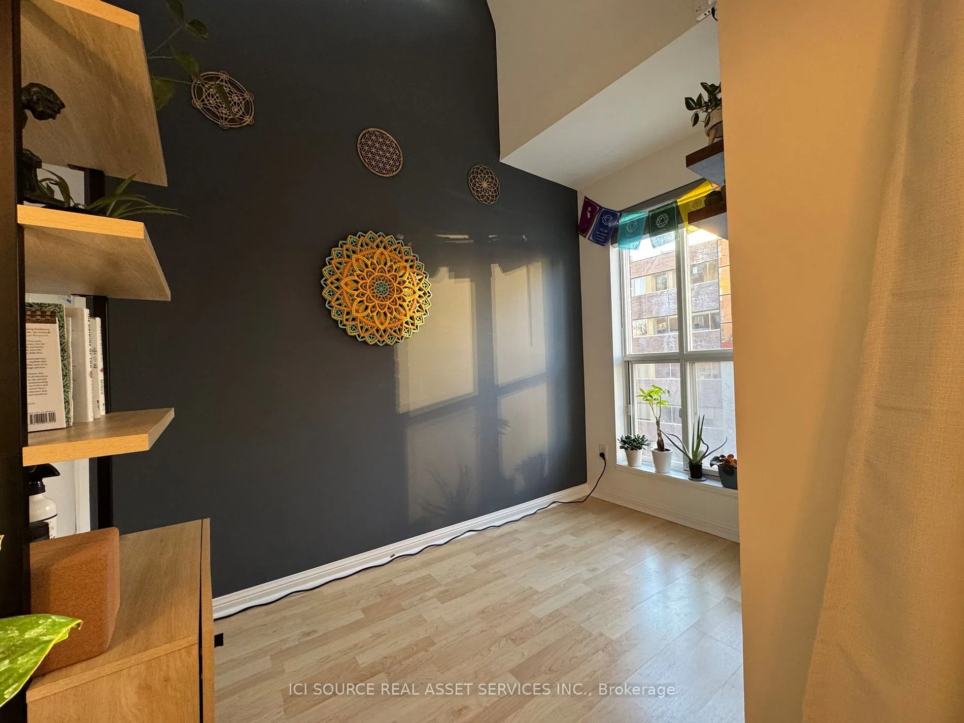 119 Merton St, #402