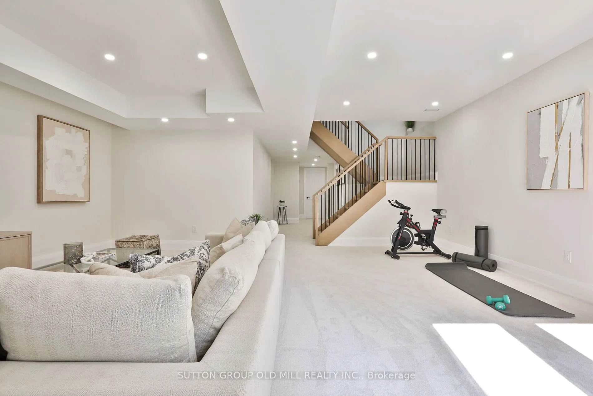 303 Ridley Blvd