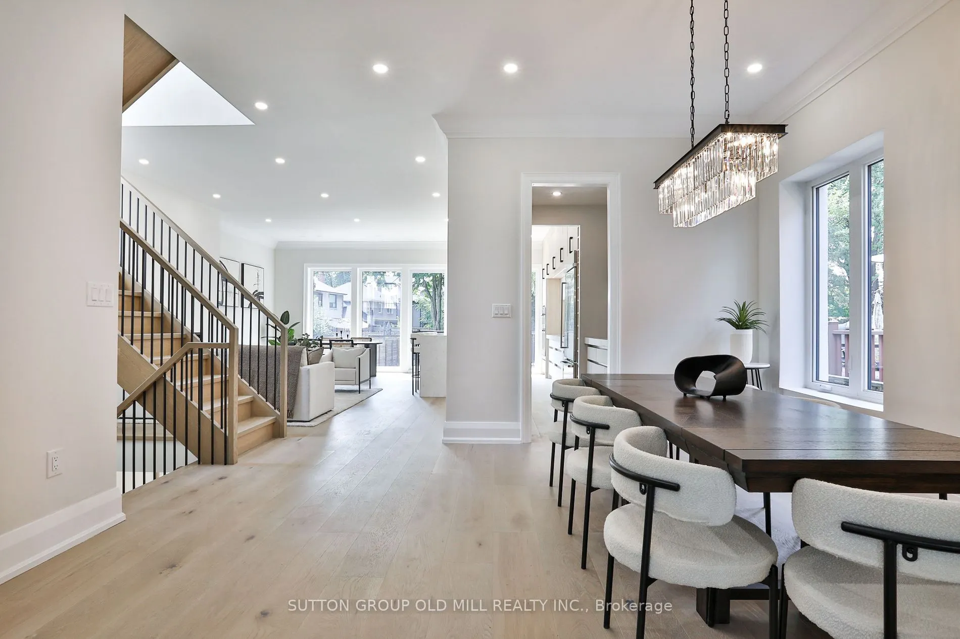 303 Ridley Blvd