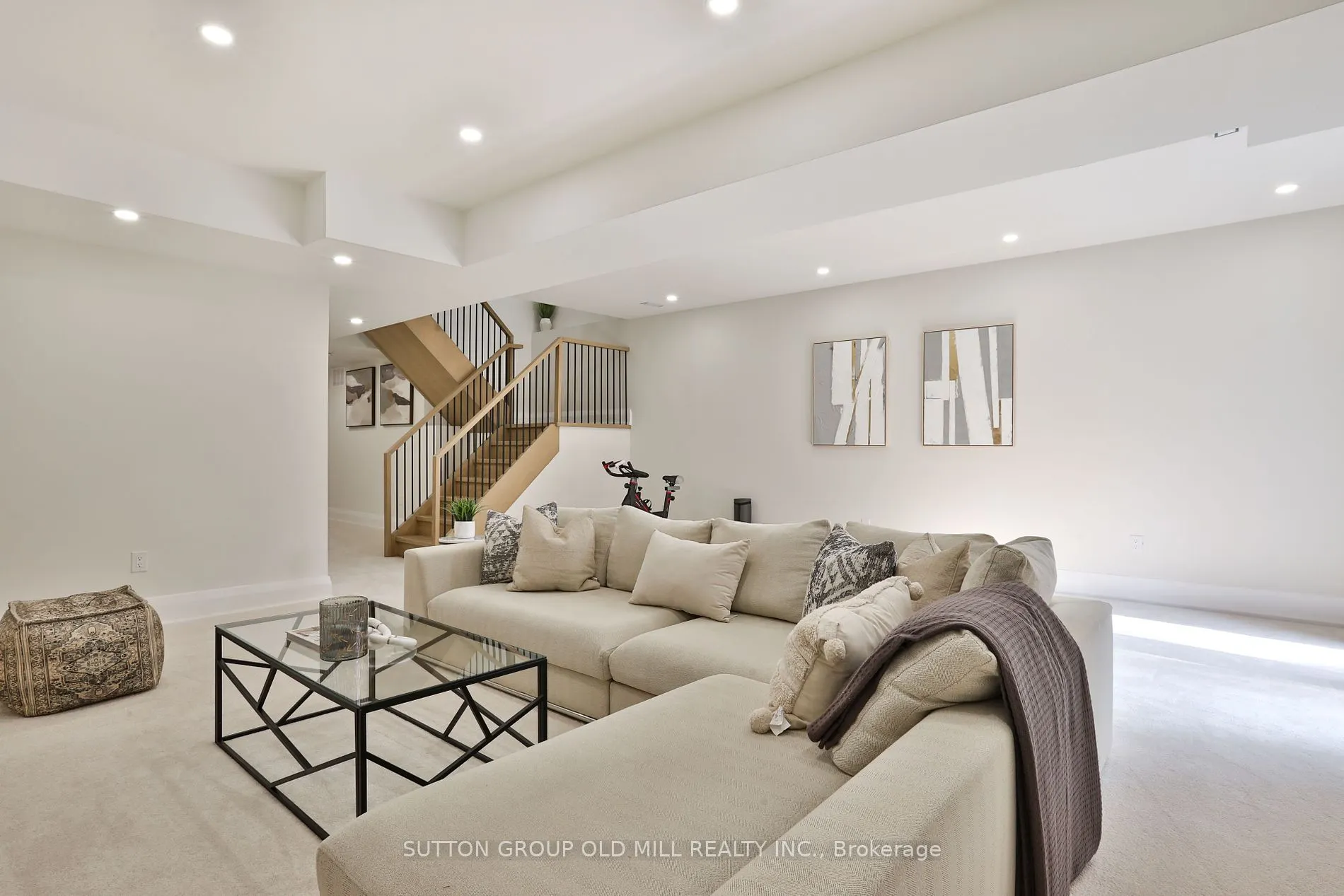 303 Ridley Blvd