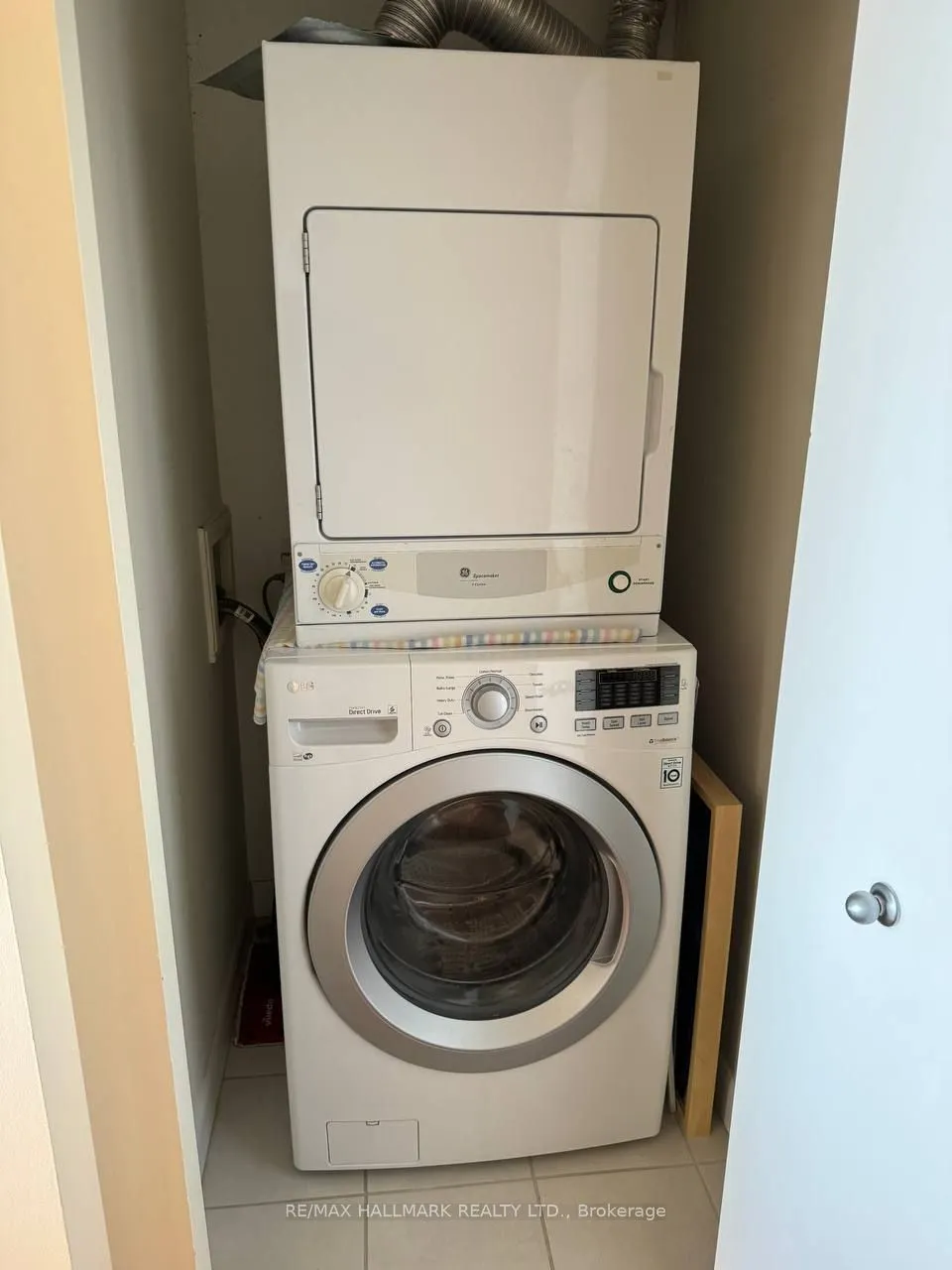 33 Sheppard Ave E, #1710