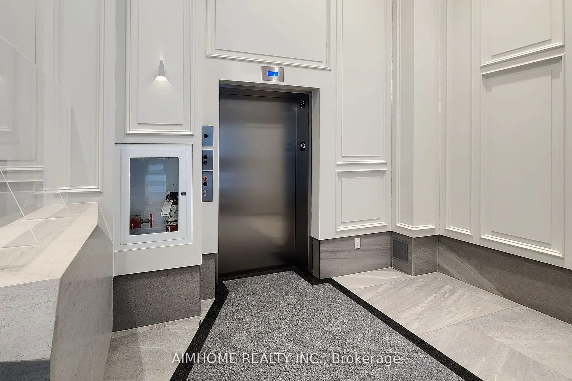 1 Gloucester St, #1815