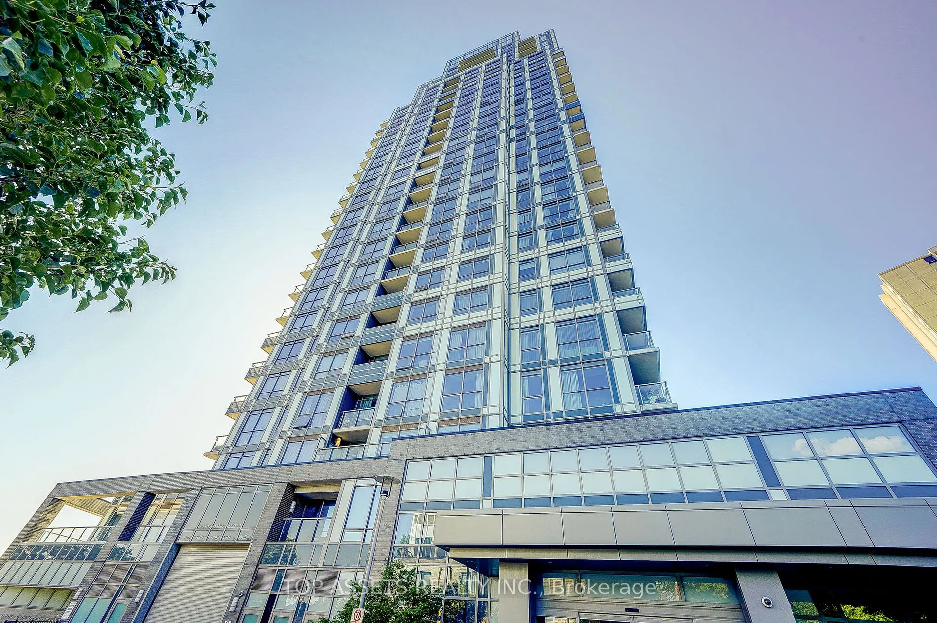18 Graydon Hall Dr, #2410