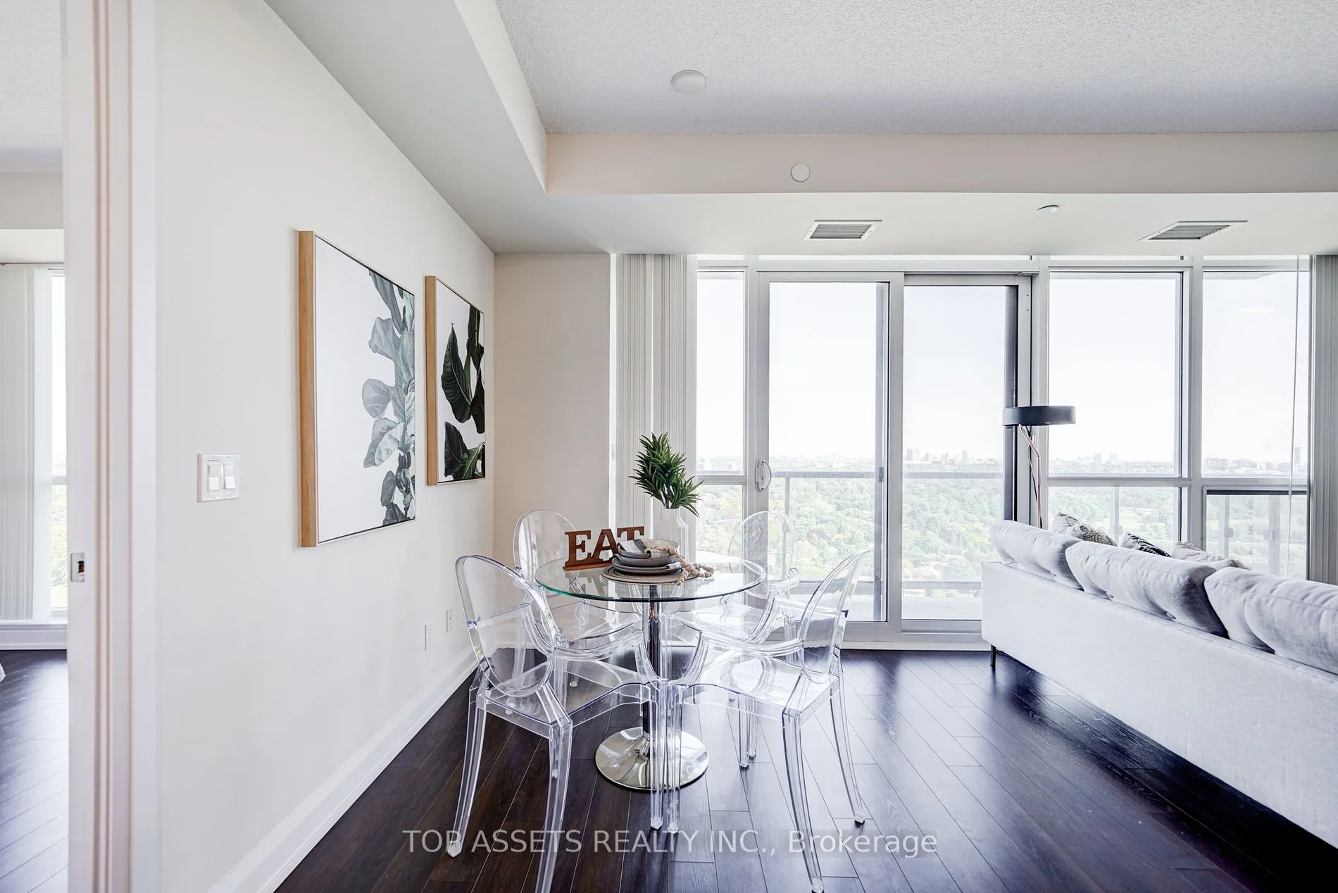 18 Graydon Hall Dr, #2410