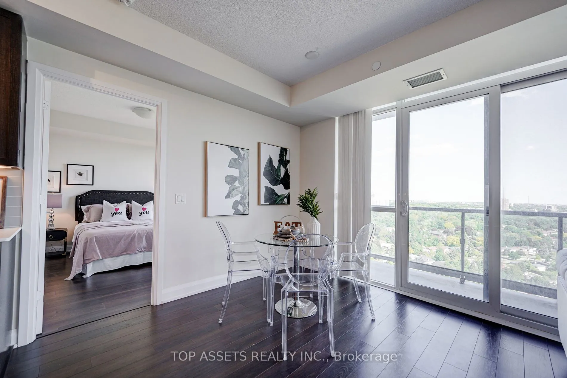 18 Graydon Hall Dr, #2410