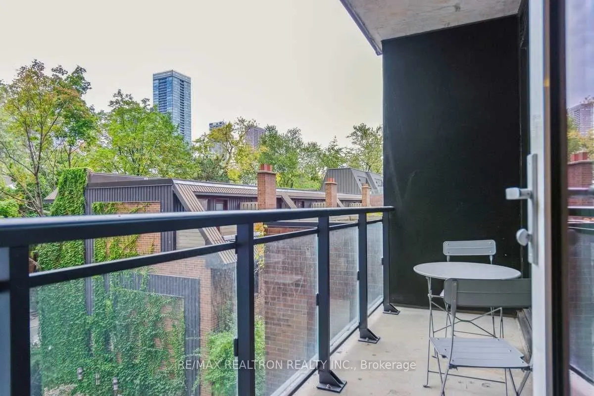 17 Dundonald St, #306
