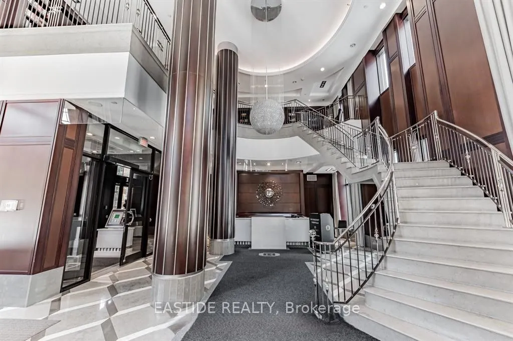 68 Yorkville Avenue, #303