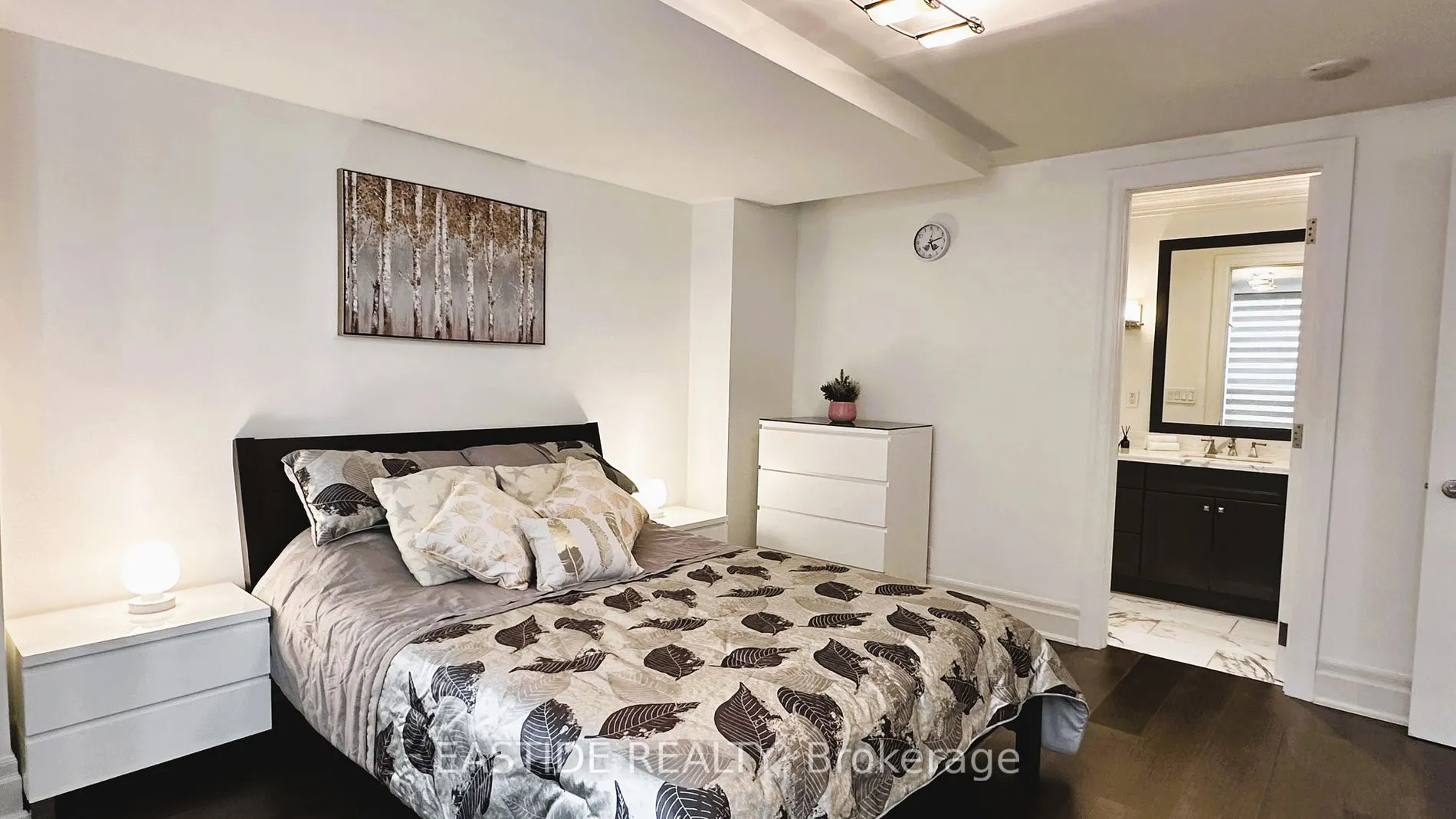 68 Yorkville Avenue, #303