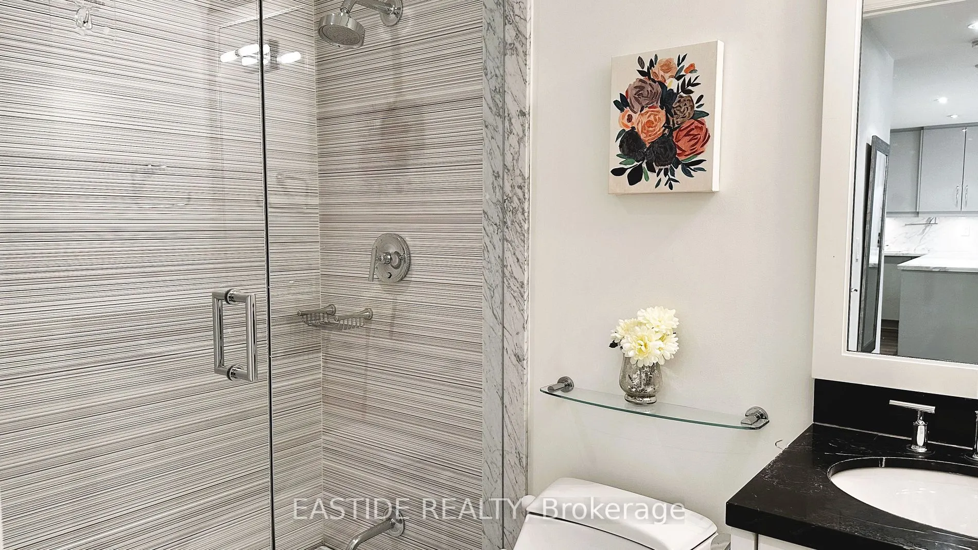 68 Yorkville Avenue, #303
