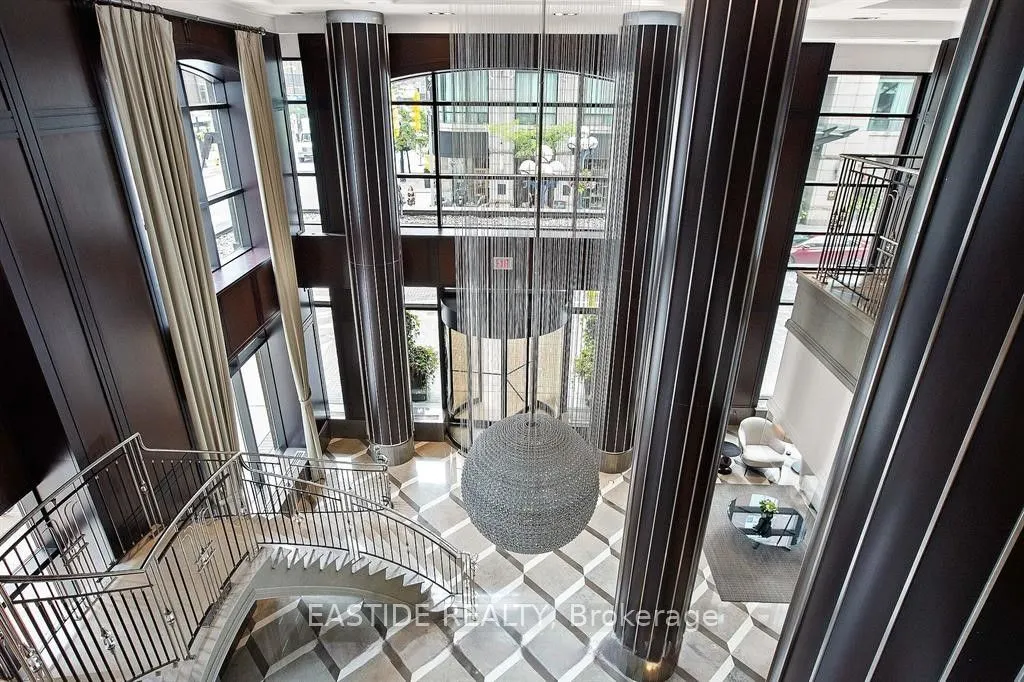 68 Yorkville Avenue, #303