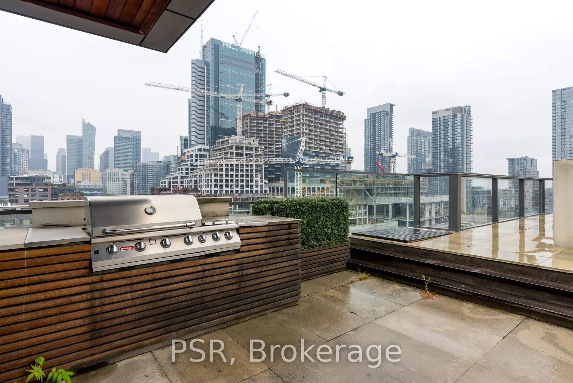 500 Wellington St W, #Ph1001