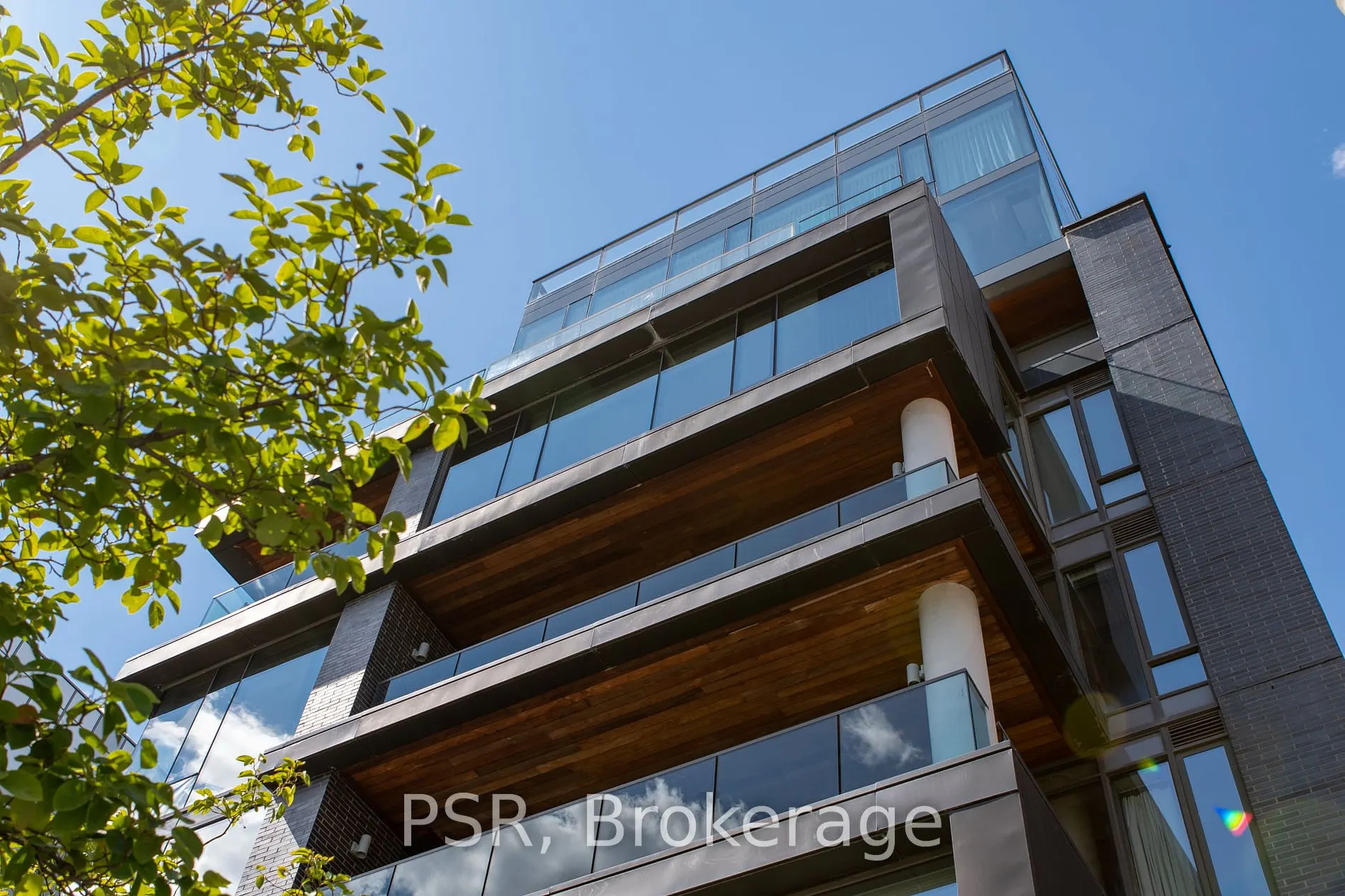 500 Wellington St W, #Ph1001