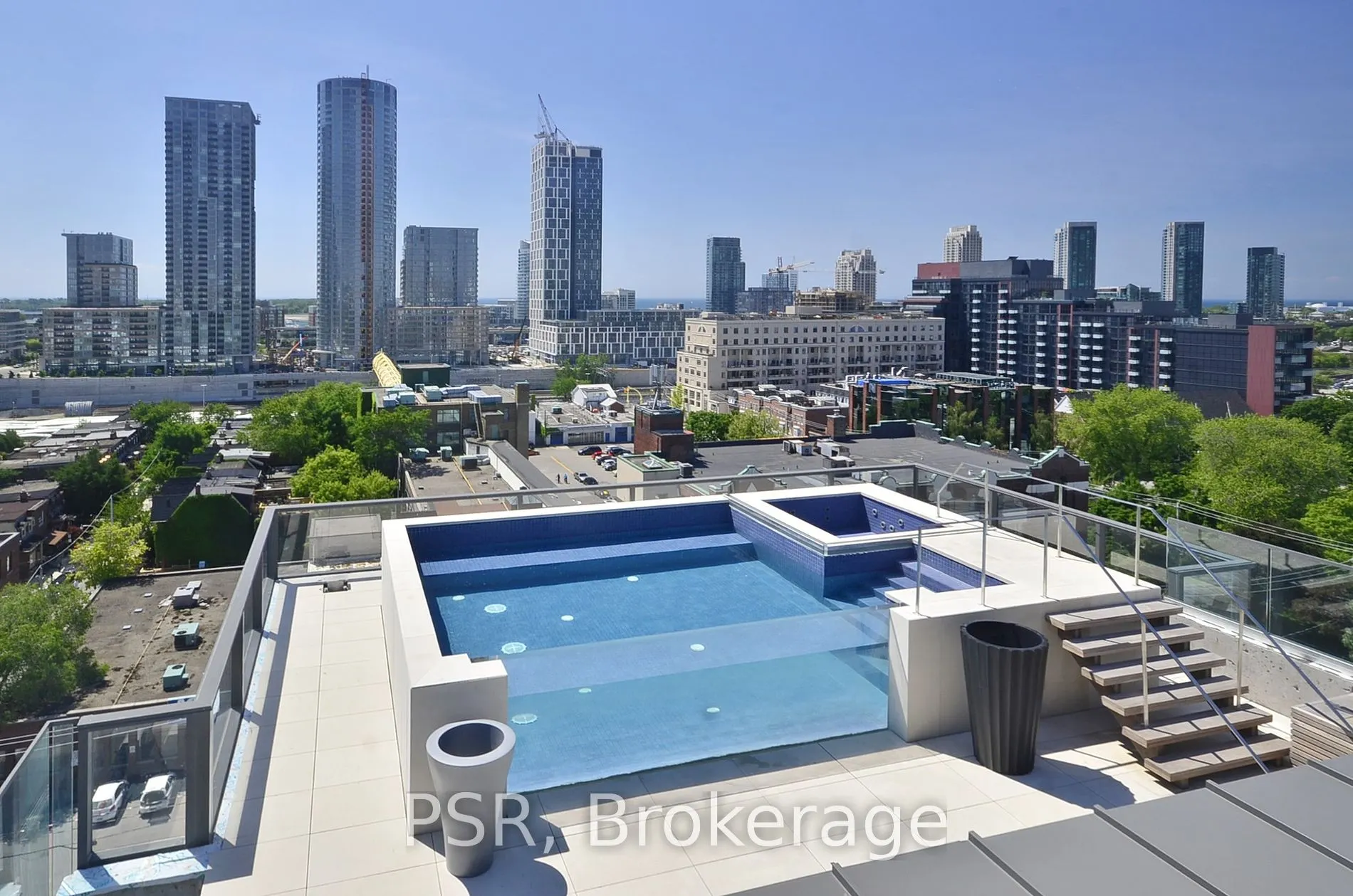 500 Wellington St W, #Ph1001