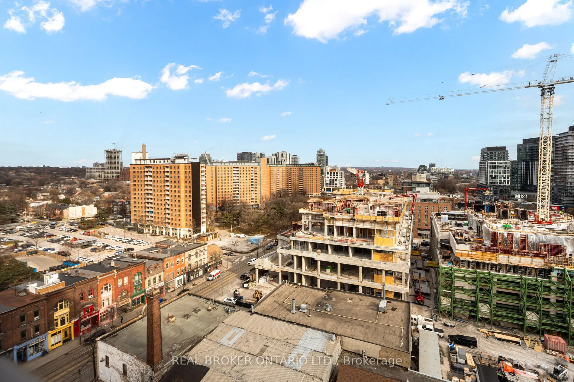 320 Richmond St E, #1516