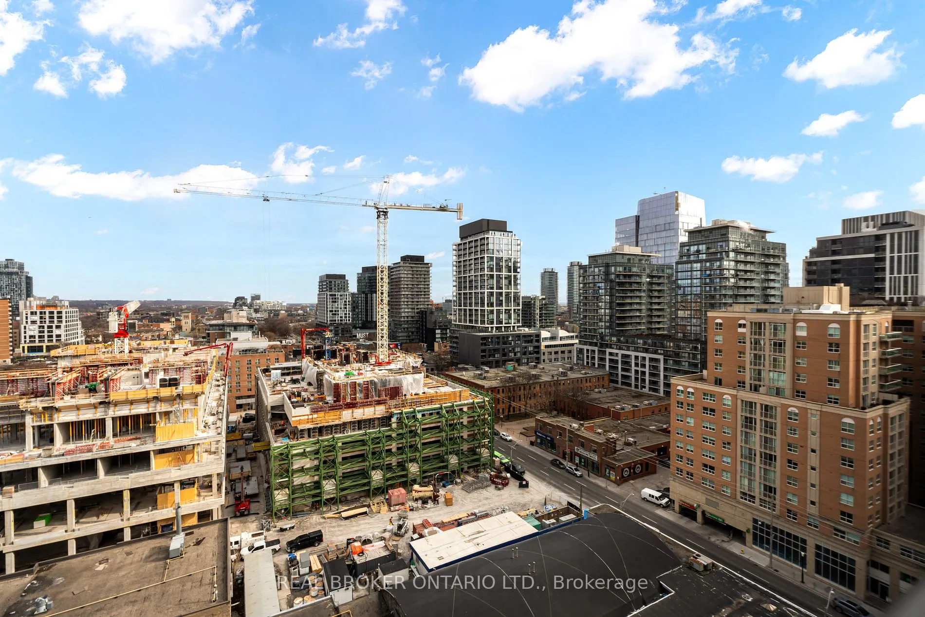 320 Richmond St E, #1516