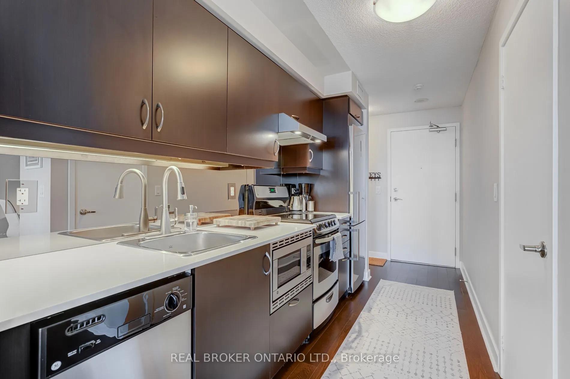 320 Richmond St E, #1516