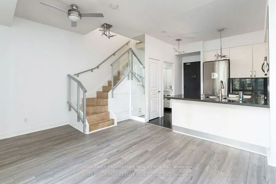 1 Avondale Ave, #509