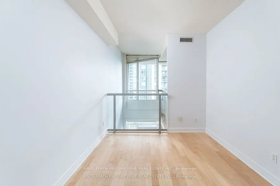 1 Avondale Ave, #509