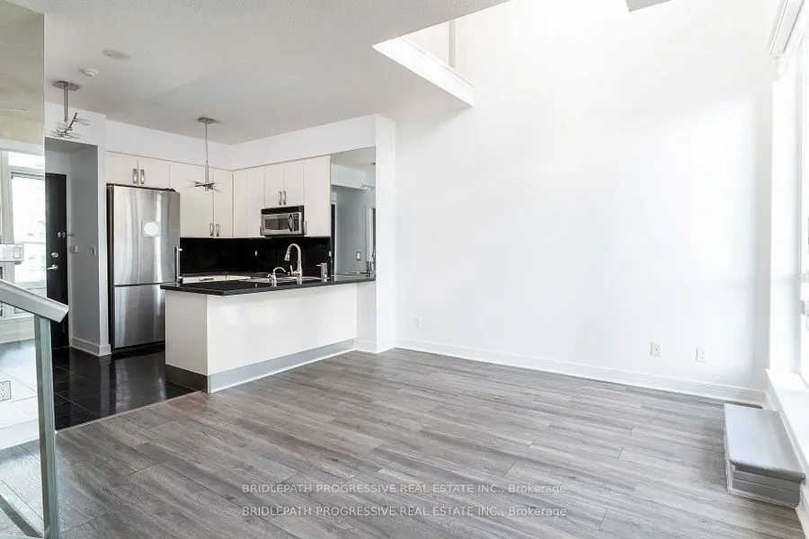 1 Avondale Ave, #509