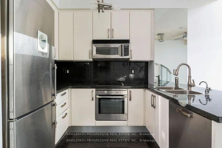 1 Avondale Ave, #509