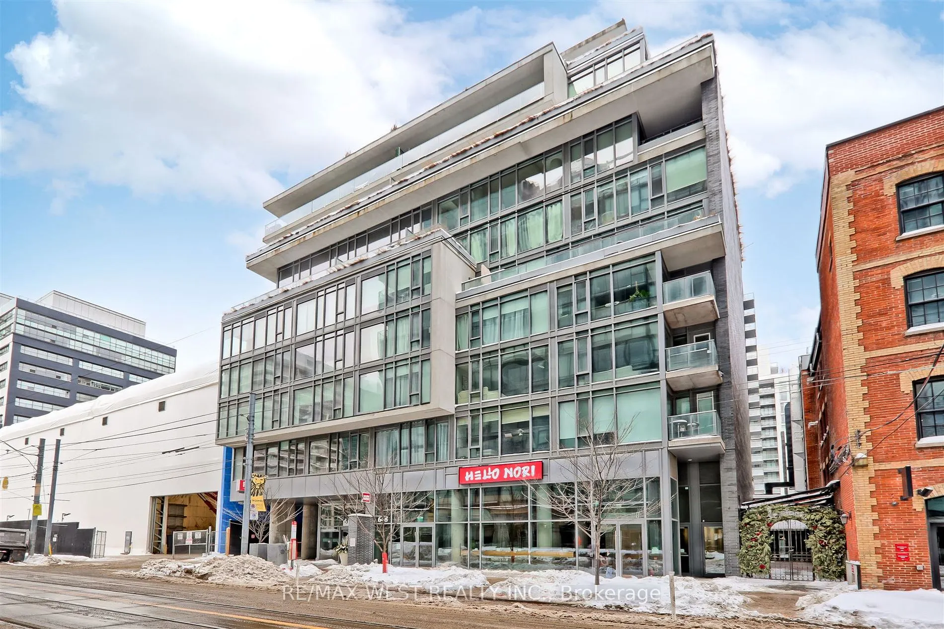 650 King Street W, #409