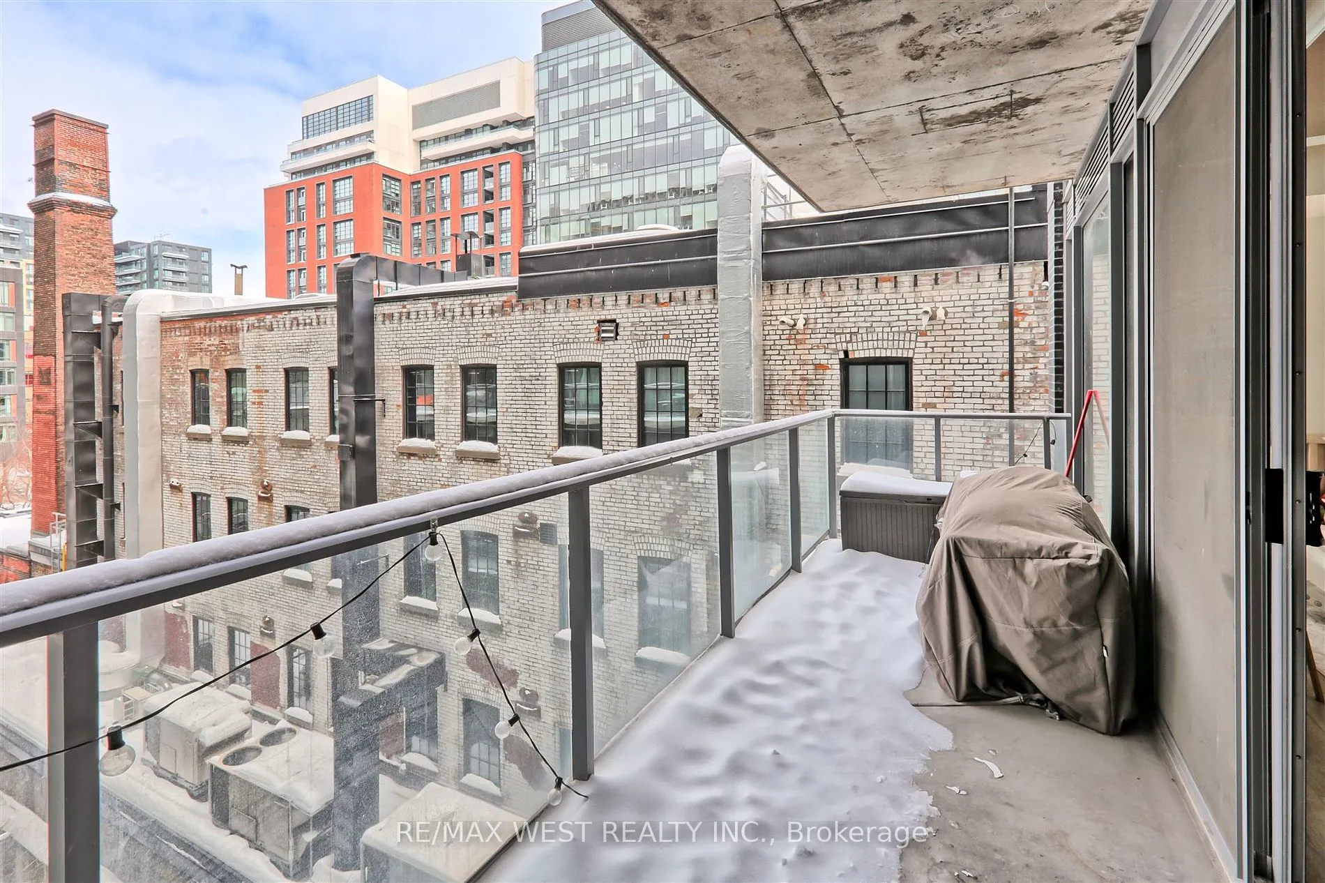 650 King Street W, #409