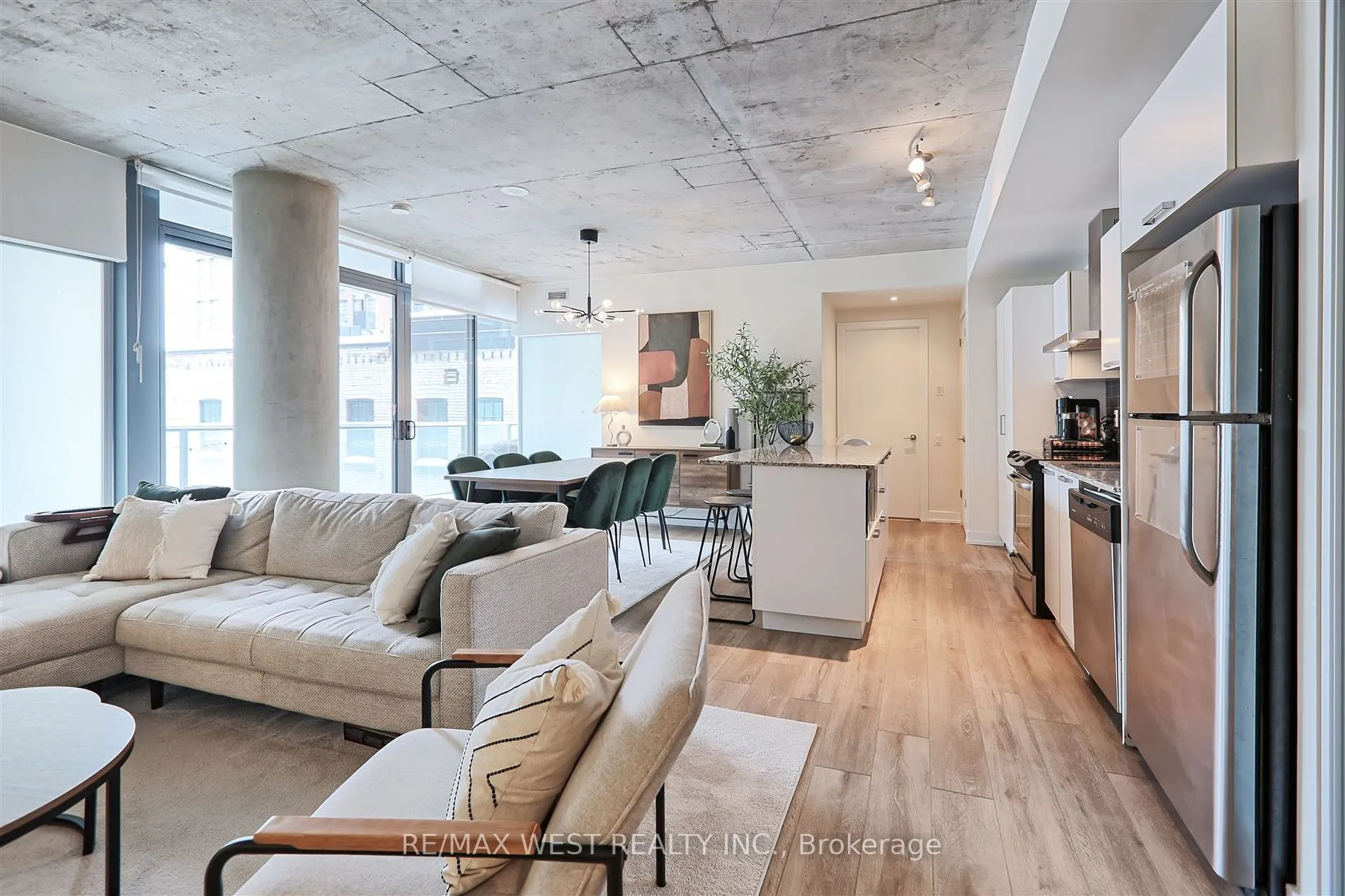 650 King Street W, #409