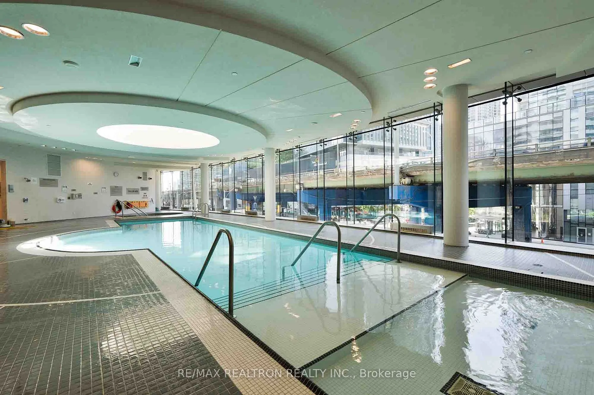 14 York St, #2704