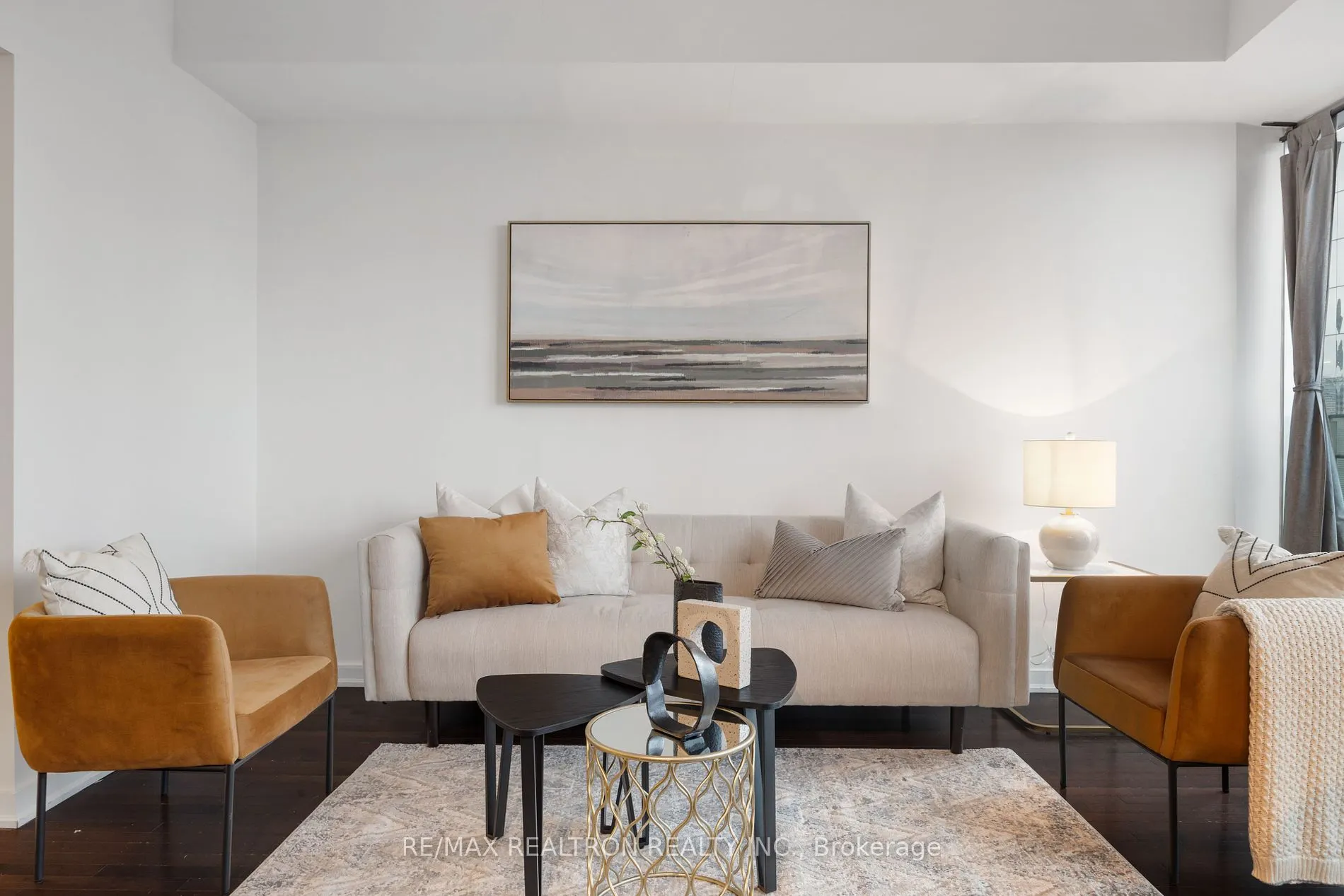 14 York St, #2704