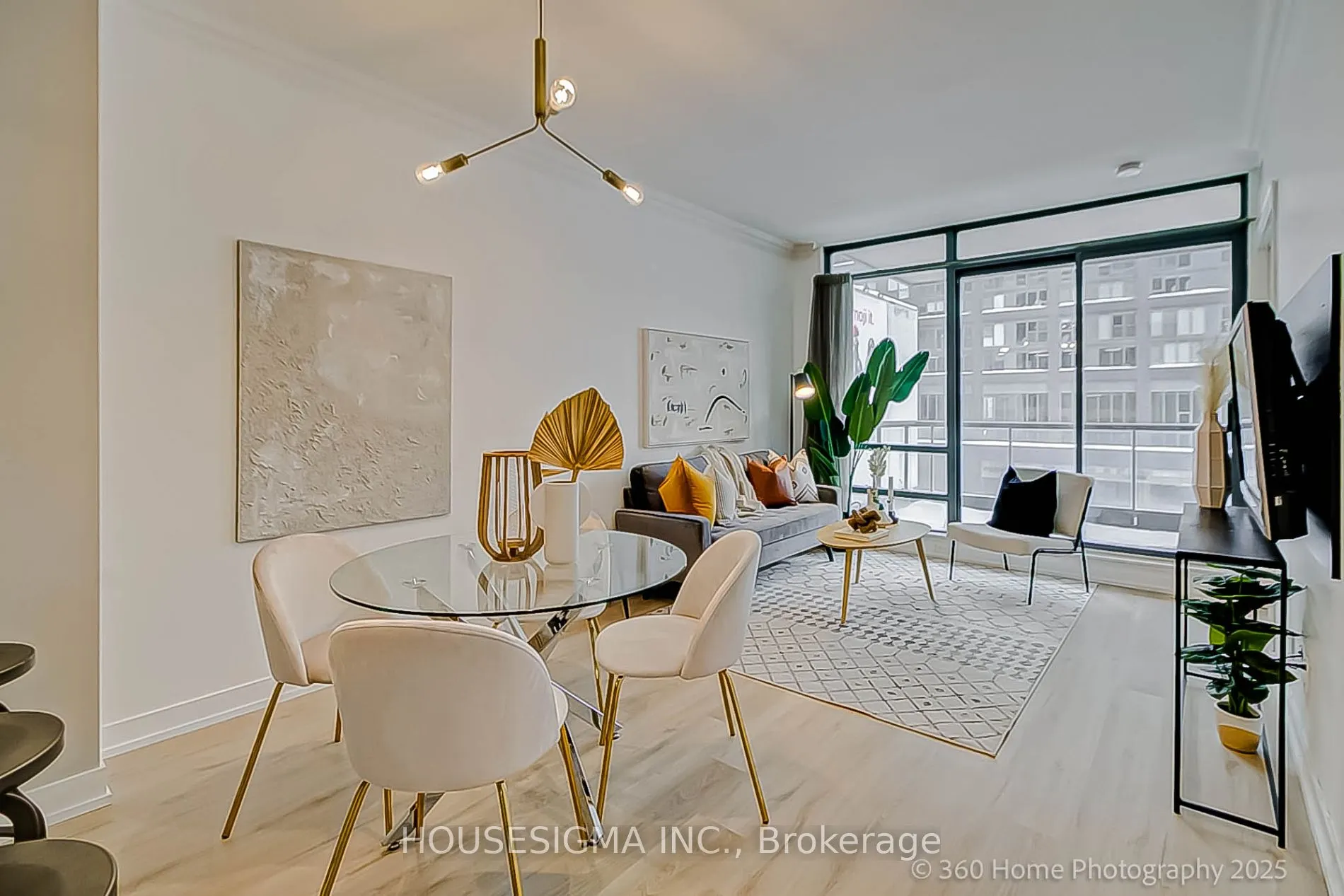 438 King St W, #512