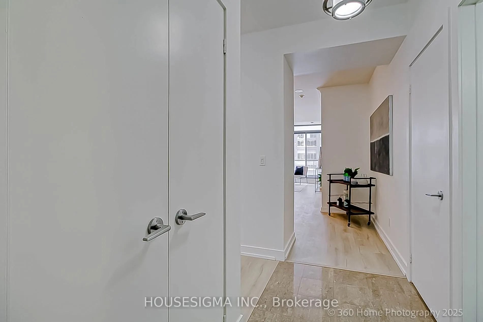 438 King St W, #512