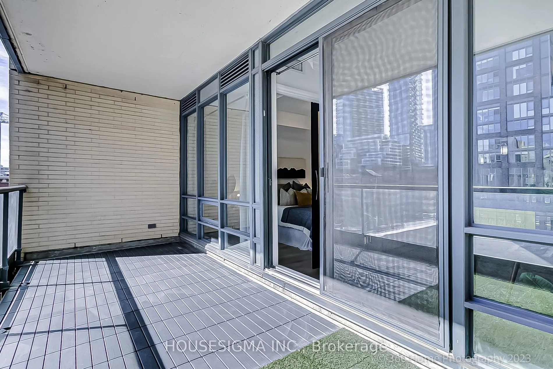 438 King St W, #512