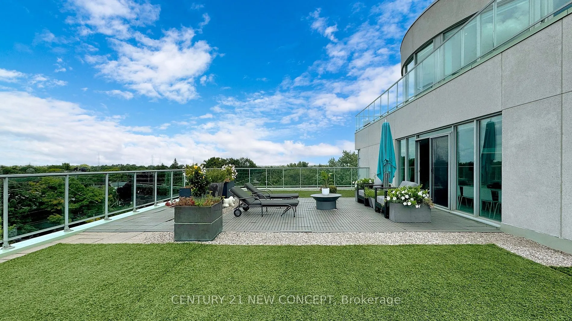 1 Watergarden Way N, #501