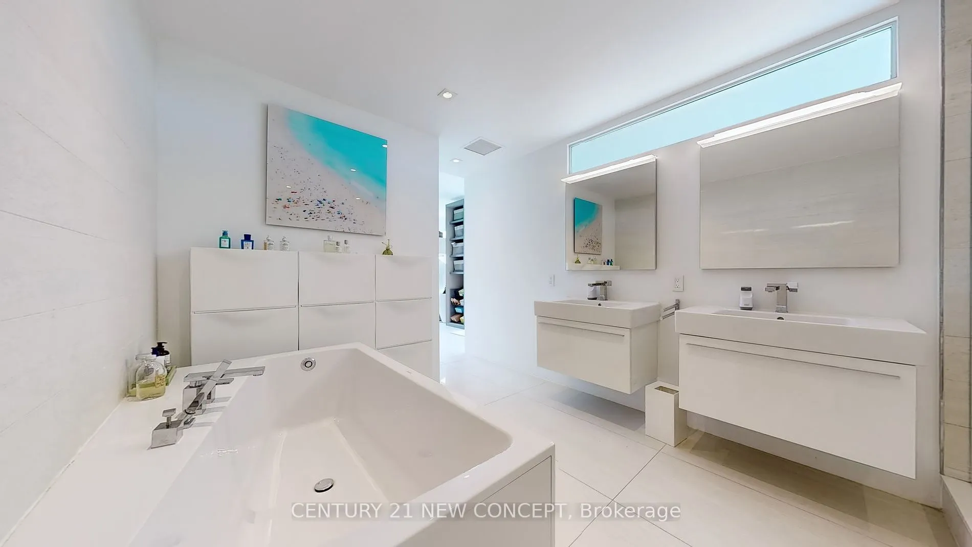 1 Watergarden Way N, #501