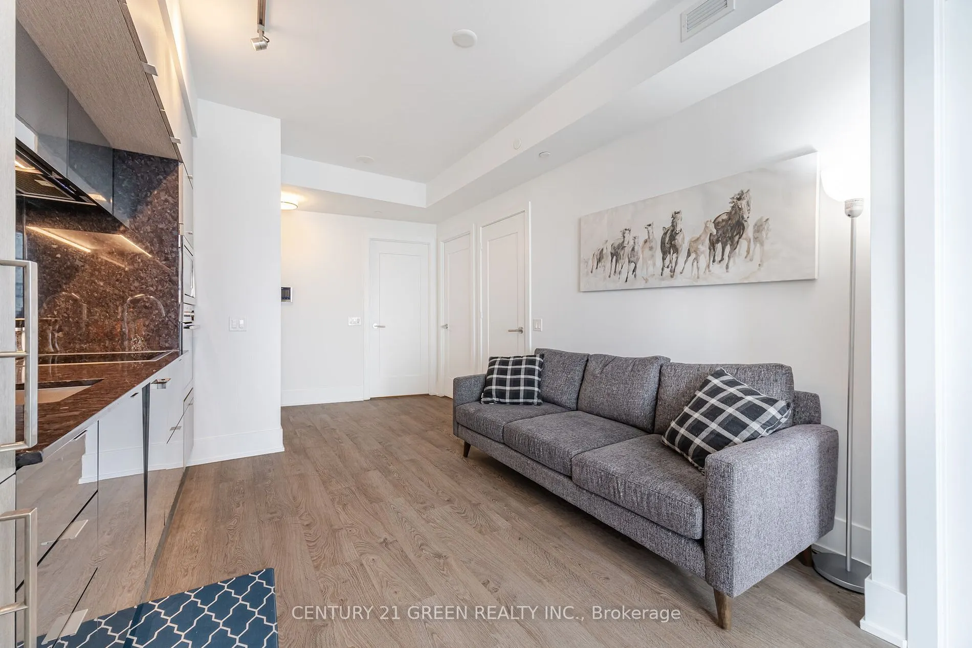 10 York St, #5502