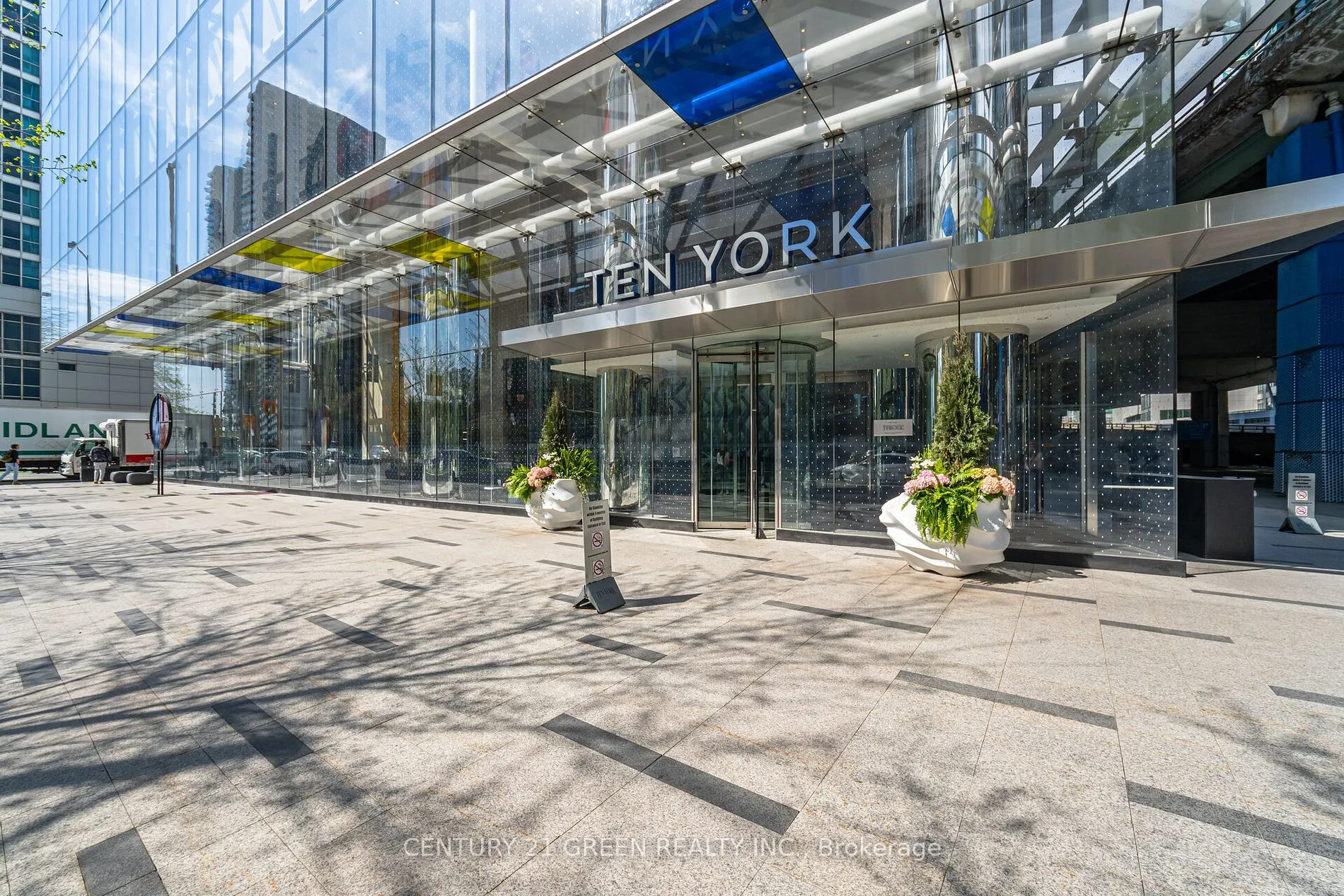 10 York St, #5502