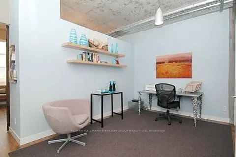 261 King St E, #408