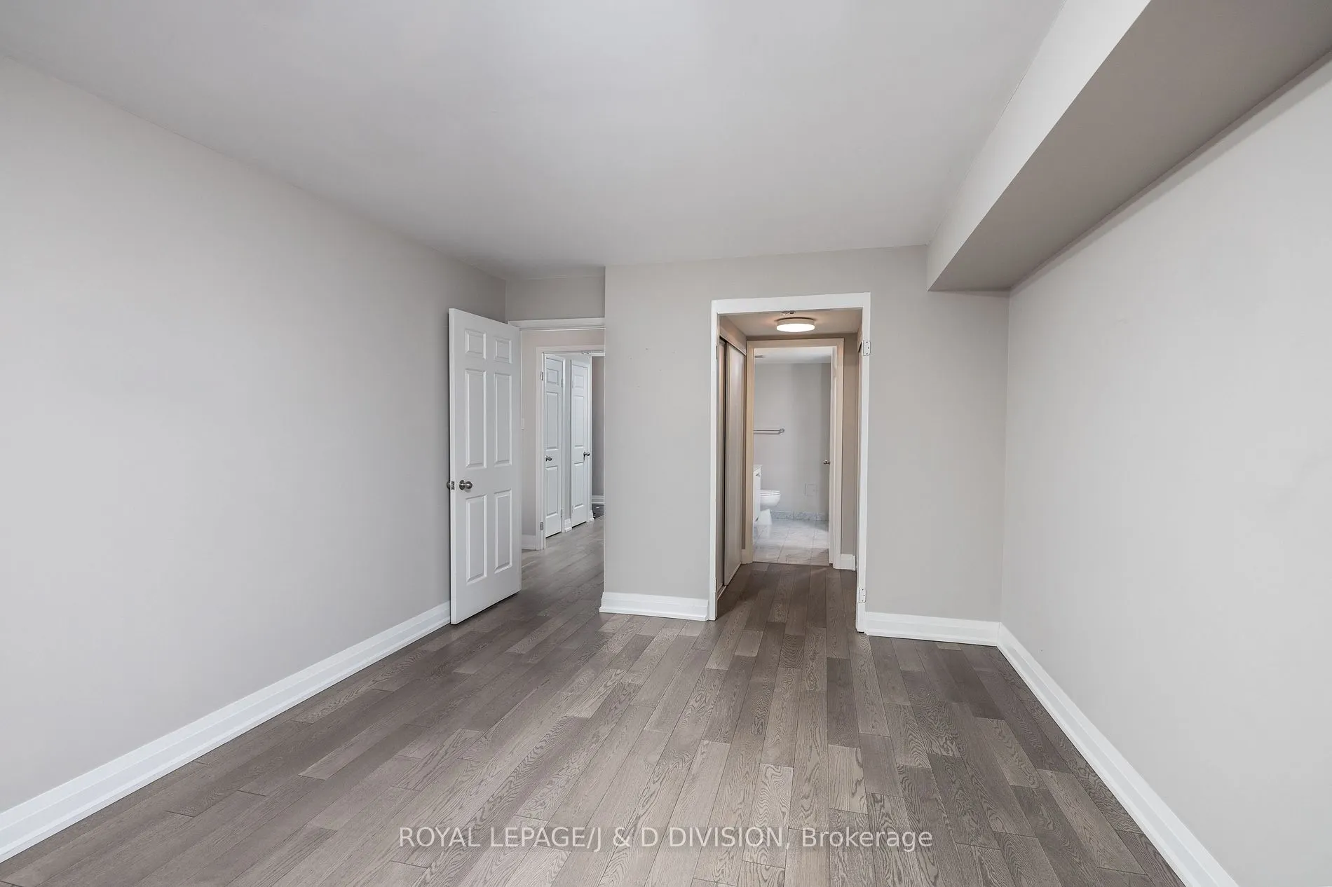 717 Bay Street, #1004