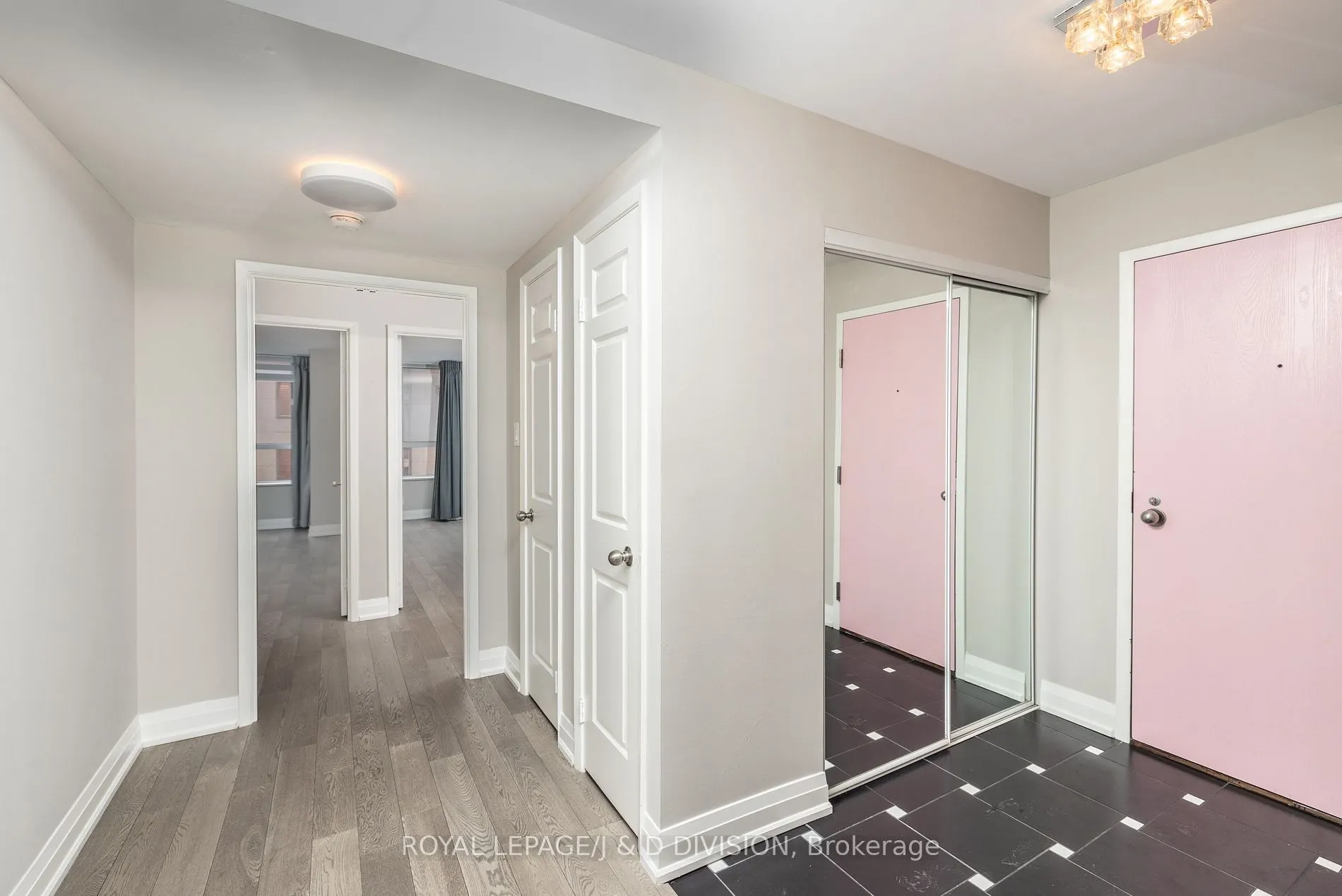 717 Bay Street, #1004