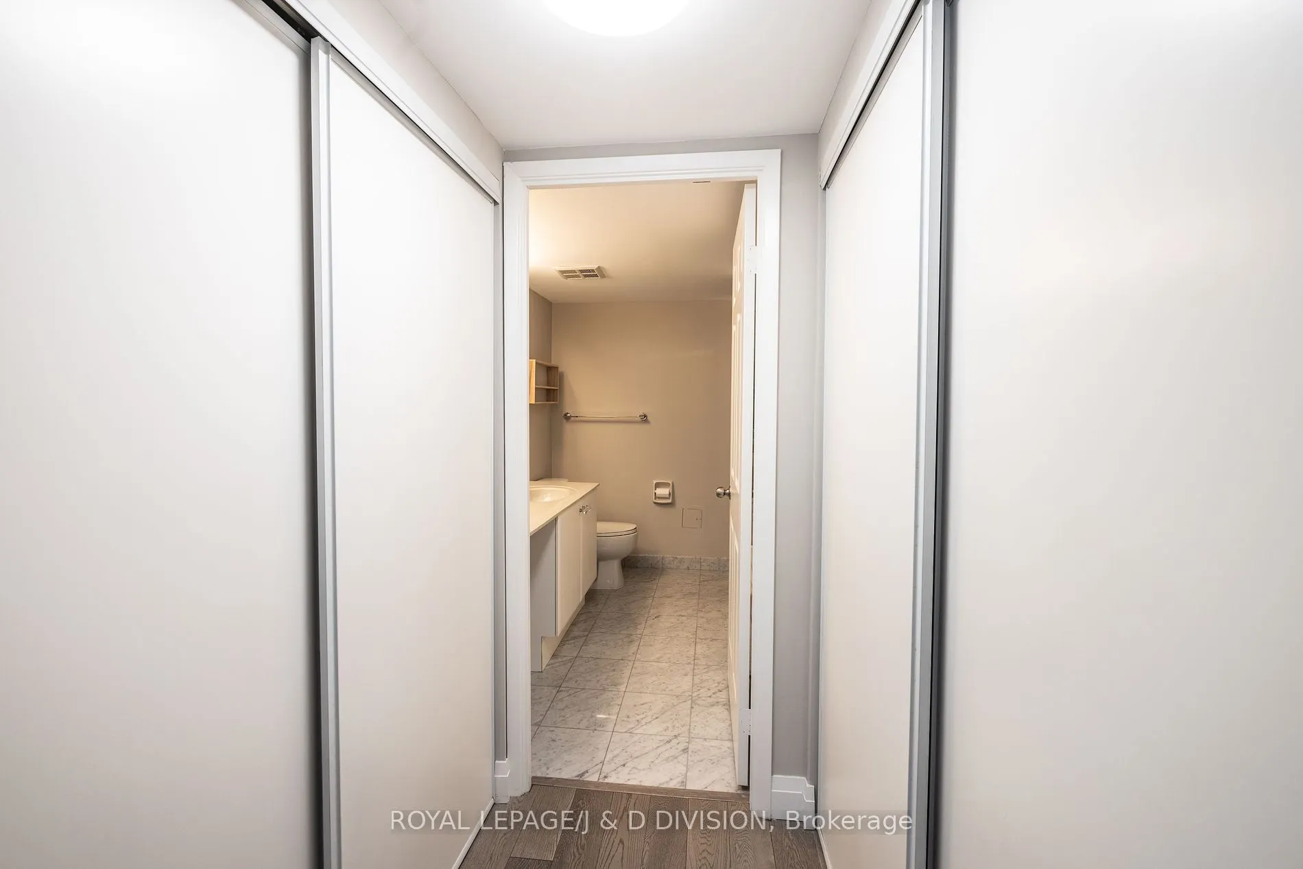 717 Bay Street, #1004
