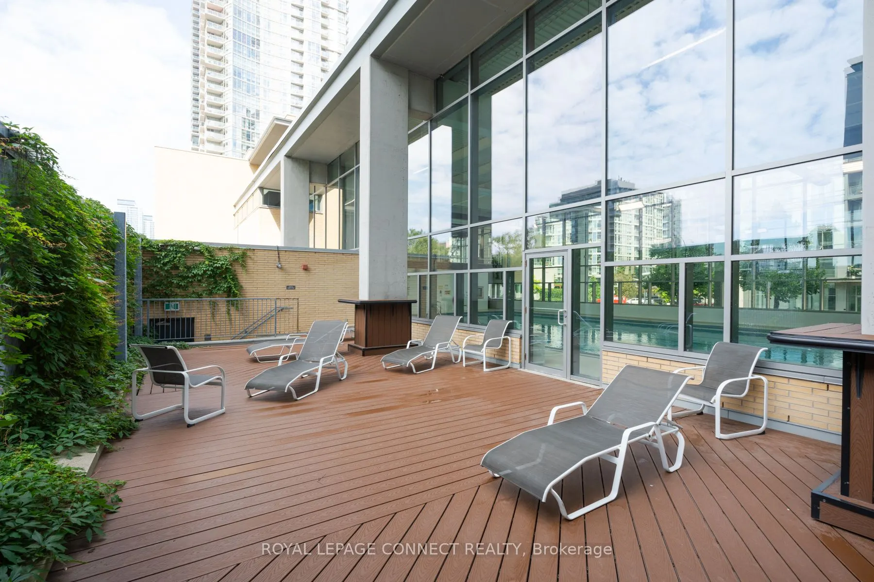 5 Mariner Terrace, #901-UNF